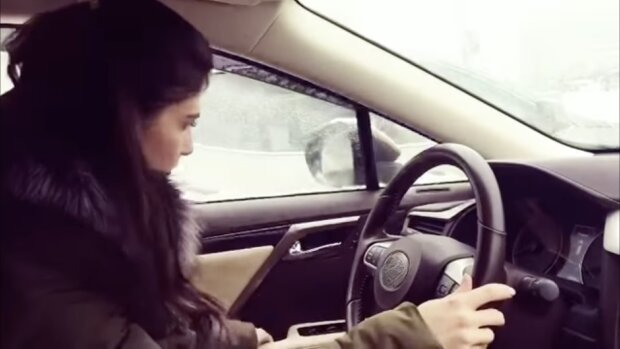Žena za volantem / ilustrační foto / Zdroj: YouTube