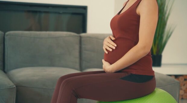 Těhotná žena / Ilustrační foto / Zdroj: youtube.com