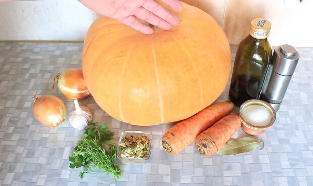 Recept na chutnou, sytou, ale jednoduchou podzimní polévku